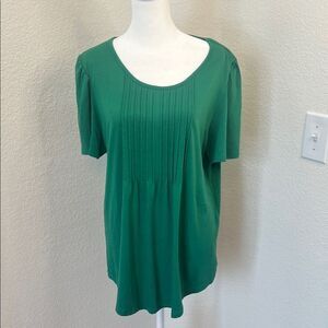 Vibrant Green Pintuck Front Women's Short Sleeve Top